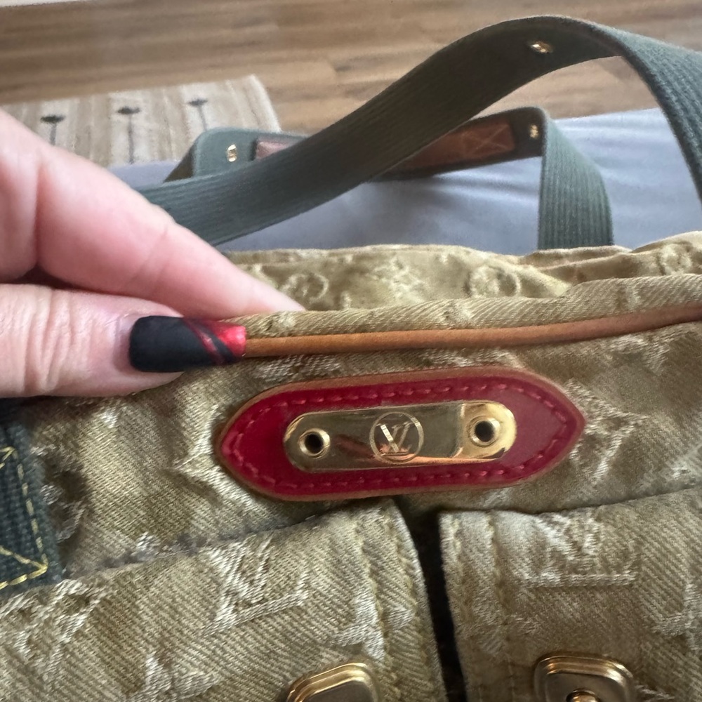 Louis Vuitton Limited Edition Monogramouflage Denim Jasmine Bag - Picture 11 of 13